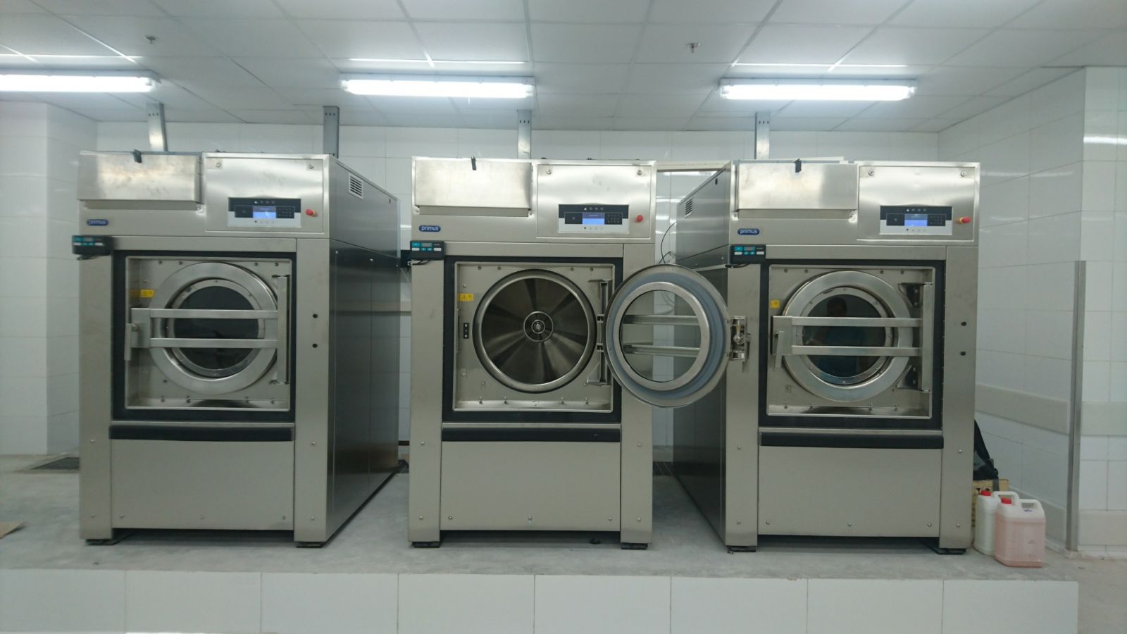 thu mua thanh lý máy giặt máy sấy công nghiệp